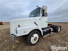 1995 White WG42T S/A Truck Tractor 