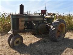 1957 John Deere 720 2WD Tractor 