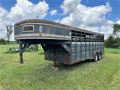 1986 TravAlong T/A Livestock Trailer 