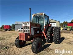 1977 International 1486 2WD Tractor 