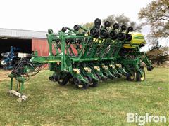 2010 John Deere 1790 16/31 Planter 