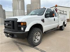 2009 Ford F350 XL Super Duty 4x4 Extended Cab 4 Door Service Truck 