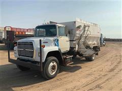 1988 Ford L8000 S/A Feed Truck W/Harsh 575H Box 