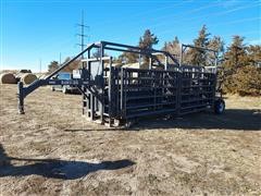 2017 Rawhide Super Large Processor +1 Portable Corral With Alley & Head Catch 