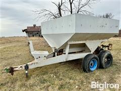 Mobility T/A Dry Fertilizer Spreader Cart 