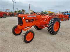 1960 Allis-Chalmers D-14 2WD Tractor 