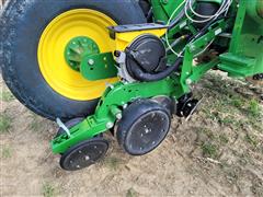 items/b05eb11ee7f2ed11a81c6045bd4a4245/2021johndeere1775ntplanter_20f728794c55436a9267f194bd79f0ec.jpg