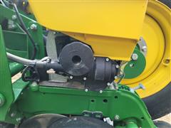 items/b05eb11ee7f2ed11a81c6045bd4a4245/2021johndeere1775ntplanter_259bdfb6e3fc417c9b2b8f87c93d5e83.jpg