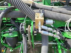 items/b05eb11ee7f2ed11a81c6045bd4a4245/2021johndeere1775ntplanter_357698ba161c442d8df0337623f73125.jpg