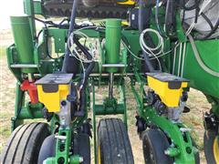 items/b05eb11ee7f2ed11a81c6045bd4a4245/2021johndeere1775ntplanter_3cc0ee6532534cfab13fadf89f12214b.jpg