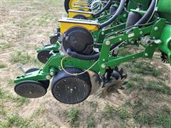 items/b05eb11ee7f2ed11a81c6045bd4a4245/2021johndeere1775ntplanter_3df4b3af28bf4963a5f92e297dbae137.jpg