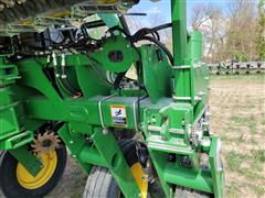 items/b05eb11ee7f2ed11a81c6045bd4a4245/2021johndeere1775ntplanter_615d5fa392824a37ab95a5d93af2c1e8.jpg