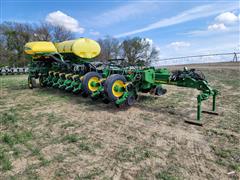 items/b05eb11ee7f2ed11a81c6045bd4a4245/2021johndeere1775ntplanter_8c2e732ecec842dc96ec9904eb13b59d.jpg