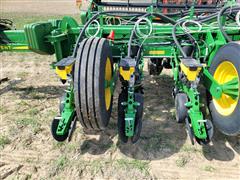 items/b05eb11ee7f2ed11a81c6045bd4a4245/2021johndeere1775ntplanter_a64ef1062d4b4efa8b3ae2b08d3e771f.jpg