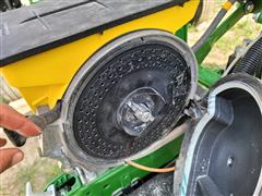 items/b05eb11ee7f2ed11a81c6045bd4a4245/2021johndeere1775ntplanter_cbdc01afd63945af96366df4840a5b3b.jpg