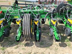 items/b05eb11ee7f2ed11a81c6045bd4a4245/2021johndeere1775ntplanter_ea8ee704a2e6410db0e335a5bb283766.jpg