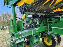 items/b05eb11ee7f2ed11a81c6045bd4a4245/2021johndeere1775ntplanter_f0f6eb81f79e4fdc9fd67f2f2b01e062.jpg