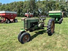 1948 John Deere B 2WD Tractor 