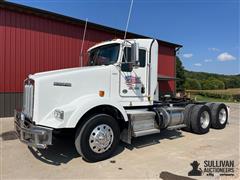 2016 Kenworth T800 T/A Day Cab Truck Tractor 