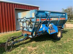 Patz 290 Mixer/Feeder Wagon 