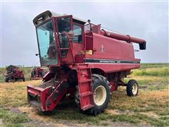 1982 International 1460 Axial Flow 2WD Combine 