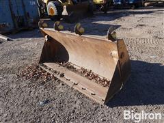 Case 580 Super L 82" 4-In-1 Bucket 