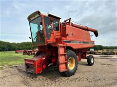 1978 International 1440 Axial Flow 2WD Combine 