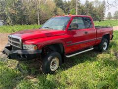 1998 Dodge RAM 2500 4x4 Extended Cab Pickup (FOR PARTS) 