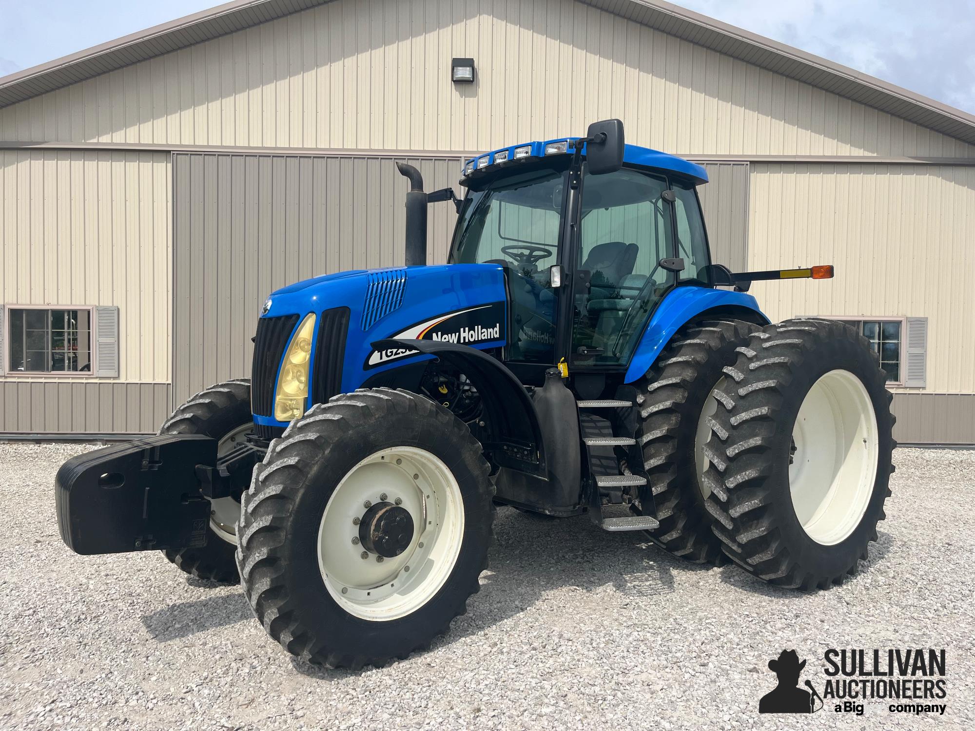 2005 New Holland TG230 MFWD Tractor 