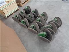 items/b1b168186d61ed11a76e0003fff9401b/johndeere7000-7100planterrearclosingwheelsqty12_547260ba8fe74e889bff2b87eea02c9d.jpg