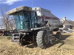 1992 Gleaner R52 2WD Combine 