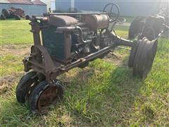 Farmall Regular 2WD Parts Tractor 