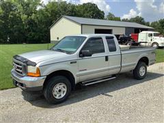 2001 Ford F250 Super Duty 4x4 Extended Cab Pickup 