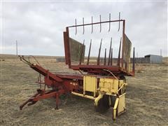 New Holland 1033 Stack Wagon 