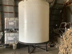 2500 Gallon Poly Tank 