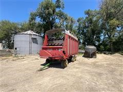 Miller Pro 4100 Silage Wagon 