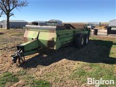 John Deere 680 Manure Spreader 