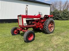 1965 International Farmall 706 2WD Tractor 