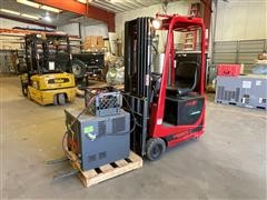 2000 V Mariotti MYCROS 8 Compact Electric Forklift 