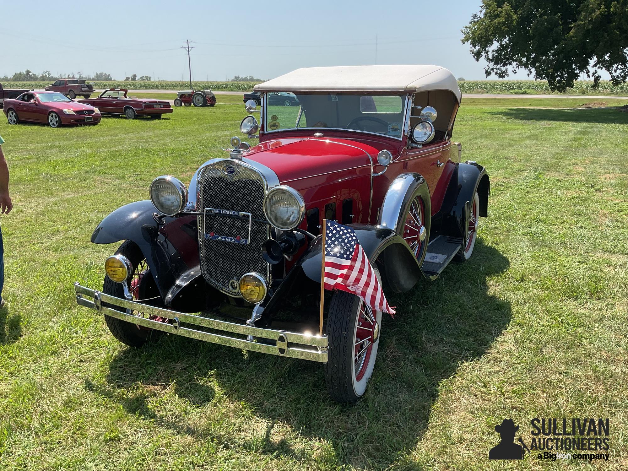 1930 Ford Model A Deluxe Roadster 2 Door Convertible 