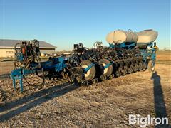 2020 Kinze 4900 24R30 Planter 