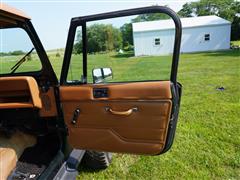 items/b3ec23858e40ef11b4ad0022488ff517/1993jeepyjwrangler_05e1f9837e86465eb5408da4d04214bf.jpg