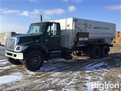 2003 International 7400 Feed Truck W/Kuhn Knight RC 270 T/A Mixer 