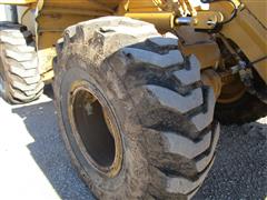 items/b44d896a346dee11a81c00224890f82c/2005caterpillar938g4wdwheelloader_4386b8690bc8482dbbb1c8d1b91abd27.jpg