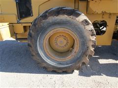 items/b44d896a346dee11a81c00224890f82c/2005caterpillar938g4wdwheelloader_51f116e3c1714001beeee396988017e8.jpg