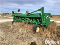 John Deere 1520 20’ 7.5” Drill 