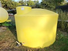 1,550 Gallon Poly Holding Tank 