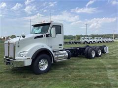 2024 Kenworth T880 Tri/A Cab & Chassis 