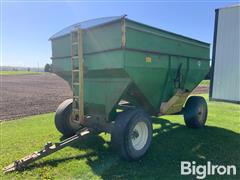 J & M 500-SD Gravity Wagon 