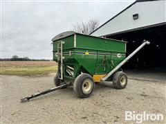 J&M 350-SD Gravity Wagon With Hydraulic Auger 